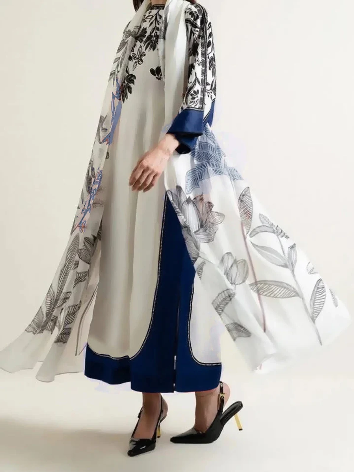 Lulusar Swiss Lawn Digital Printed Kaftan Suit image 4