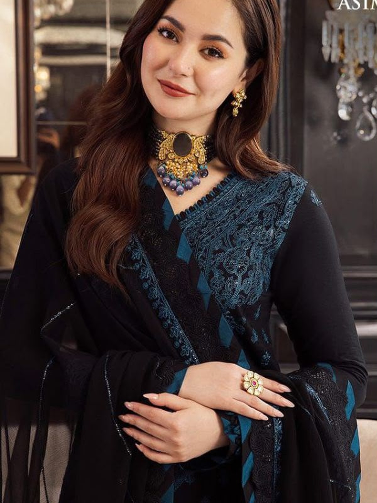 Asim Jofa Winter Luxury Sequence Embroidered image 3