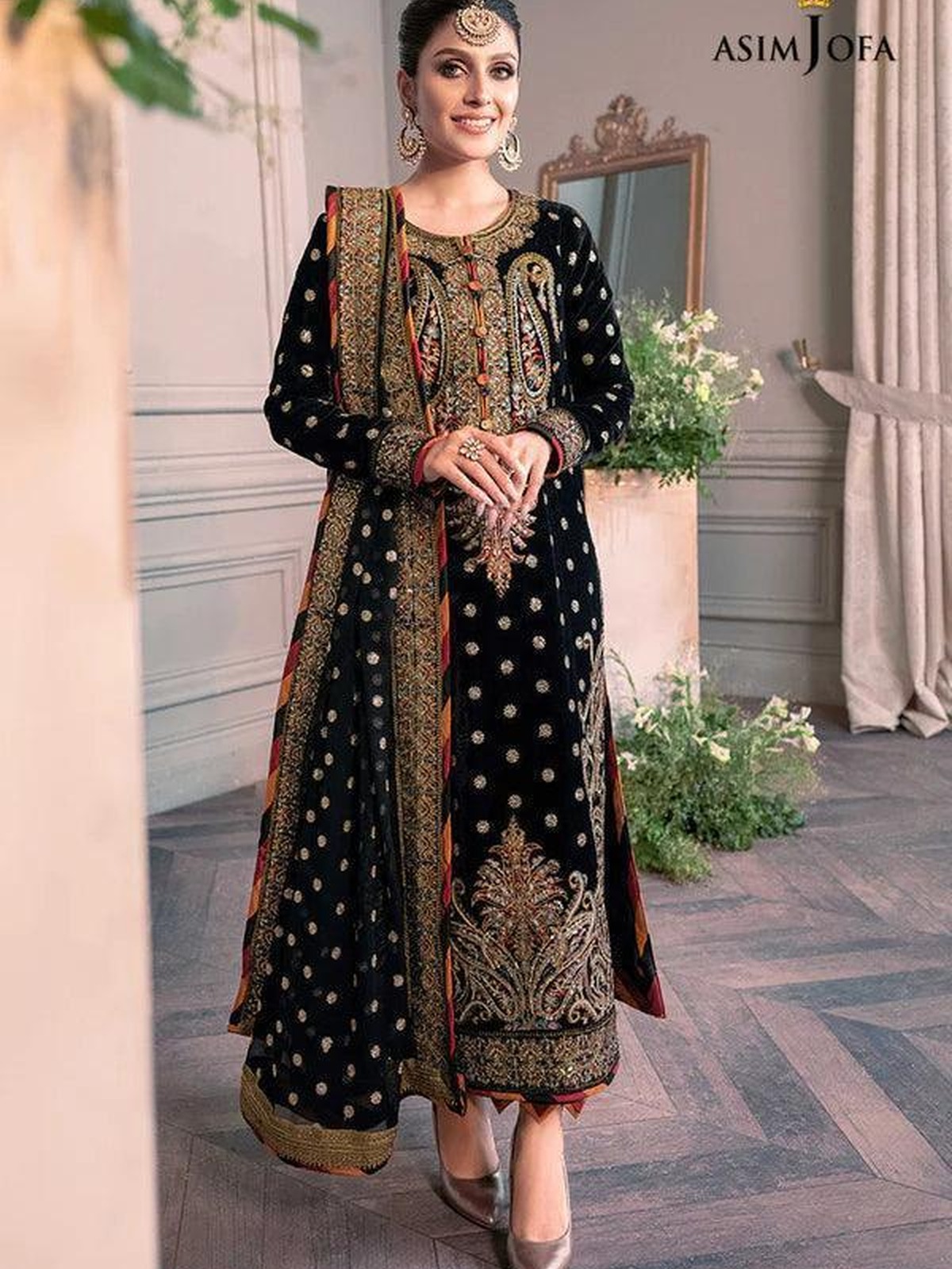 Asim Jofa Luxury Black Velvet Sequence Embroidered image 4