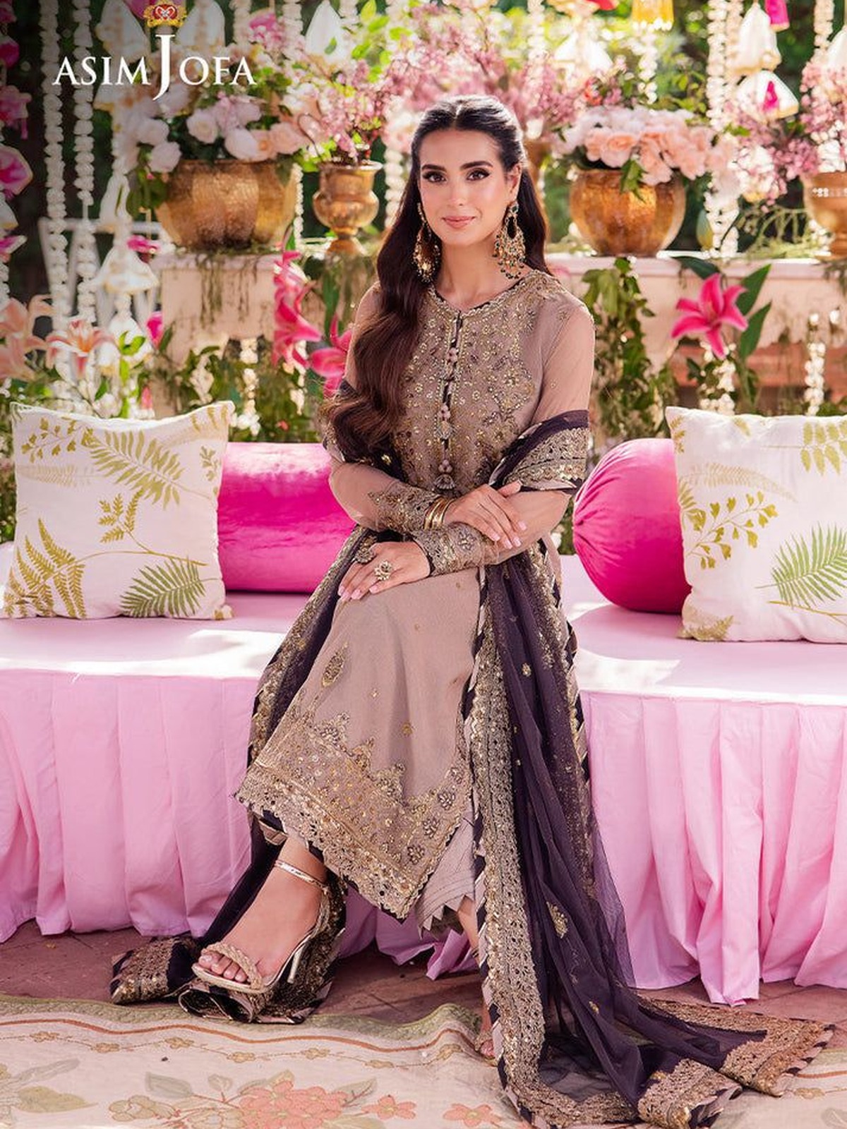 ASIM JOFA Makhmali | Embroidered Chiffon Suit image 3