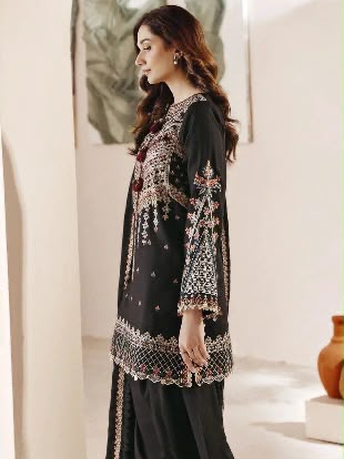 Florent Luxury All-Around Embroidered image 2